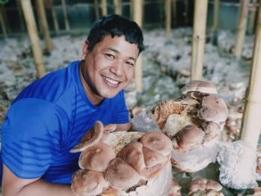 🌱 From Laughter to Leadership: Akash Bade’s Journey from a Classroom Joke to Nepal’s Mushroom Farming Pioneer