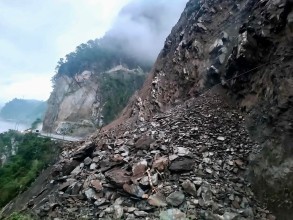 Landslide Continues to Disrupt Muglin–Narayangadh Road; Clearance Efforts Underway