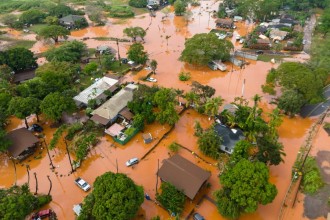 Flash Floods in Hawaii Force Mass Evacuations, Expose Infrastructure Risks