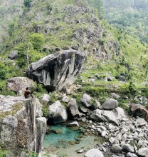 Sisneri Natural Swimming Pool Sees Rising Number of Visitors During Summer