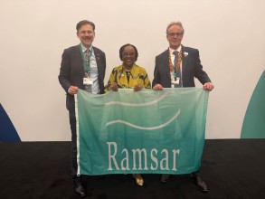 Wetlands Convention Chief Meets International Partners at COP17 to Strengthen Global Conservation Efforts