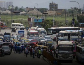 Transport Entrepreneurs Call Off Protests After Temporary Suspension of Ride-Sharing Regulations
