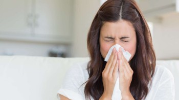 Seasonal Cold and Cough Cases Rise as Weather Changes; Experts Emphasize Prevention and Early Care